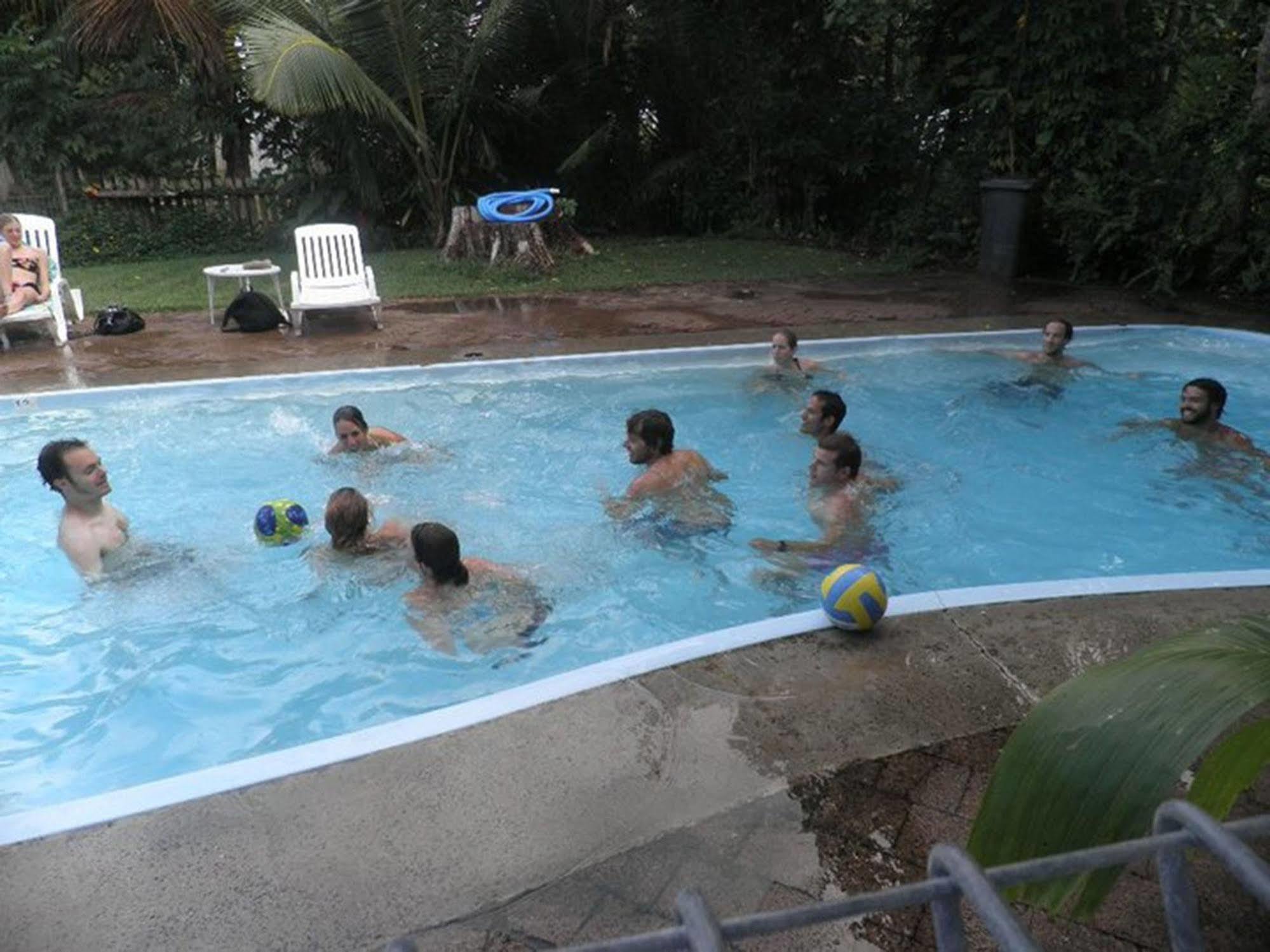 Absolute Backpackers מישן ביץ' מראה חיצוני תמונה